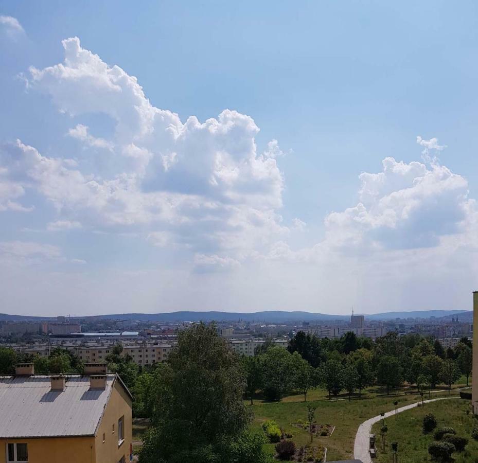 Ferienwohnung Sloneczny Kielce Exterior foto